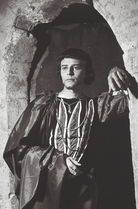 Grard Philipe dans le rle de Lorenzo